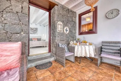 Ocra Apartment Yaiza